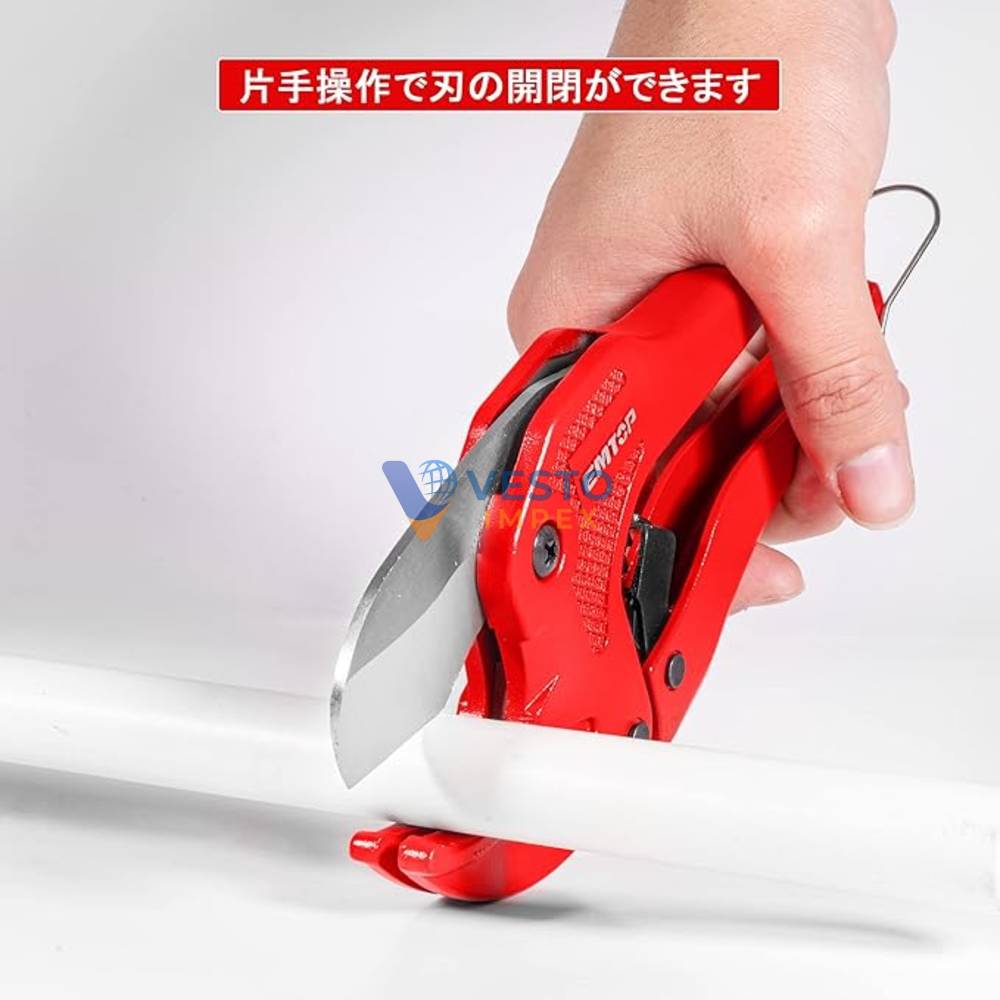 PVC pipe cutter